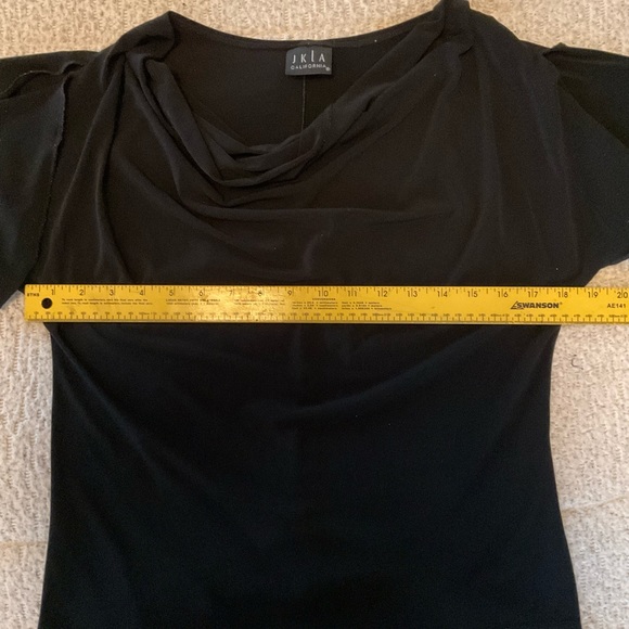 Top - Picture 4 of 8